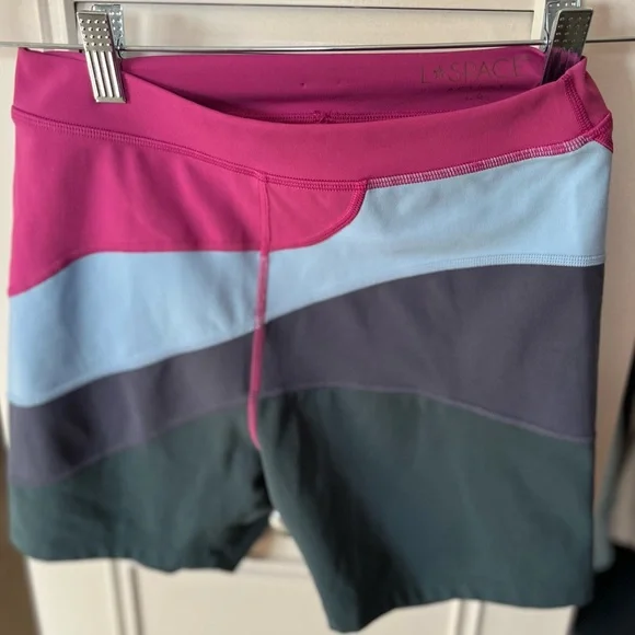 L*SPACE NEW HEIGHTS BIKER SHORTS - Picture 2 of 4